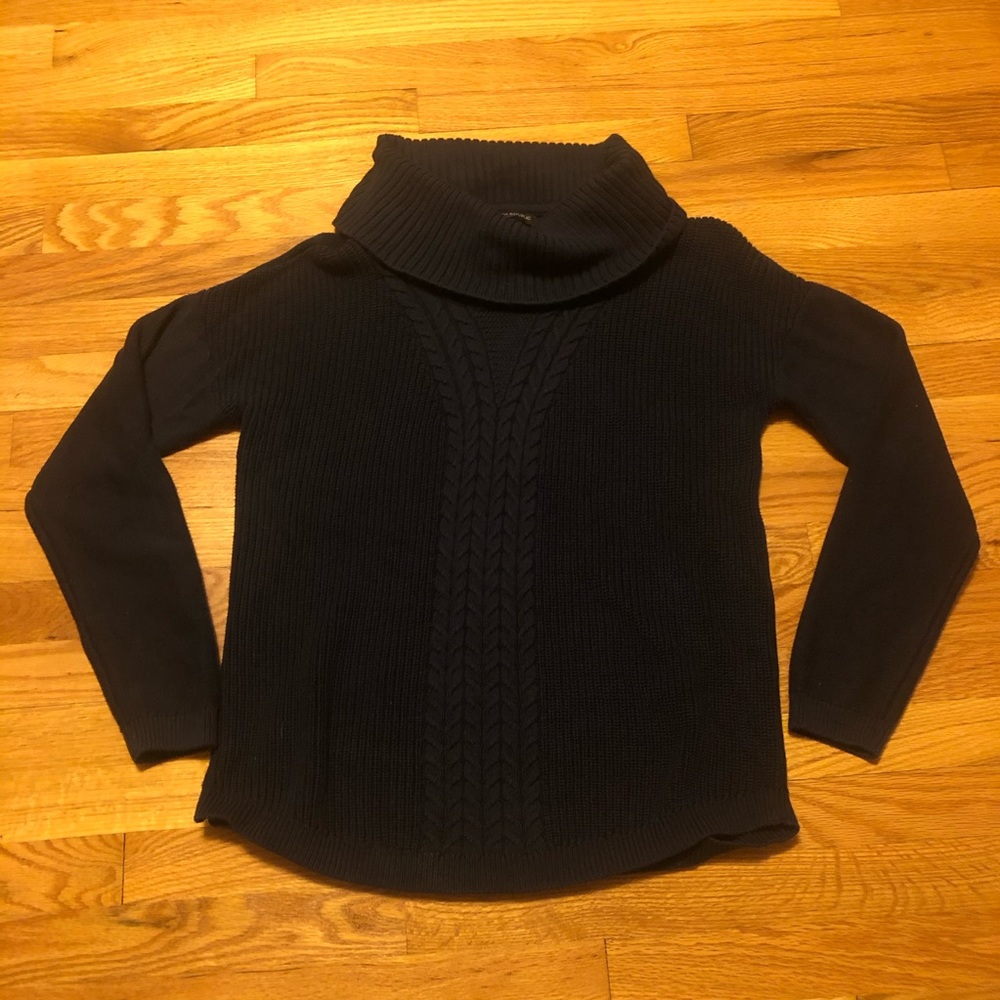 NWOT Banana Republic Navy Sweater
